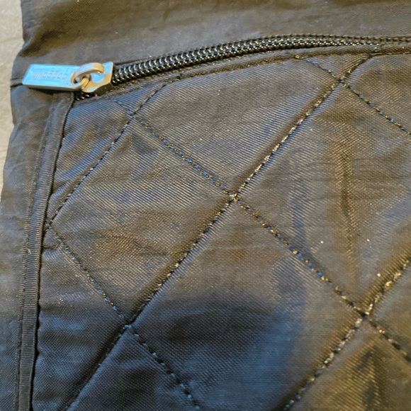 Black Baggallini Crossbody Bag - Picture 4 of 5